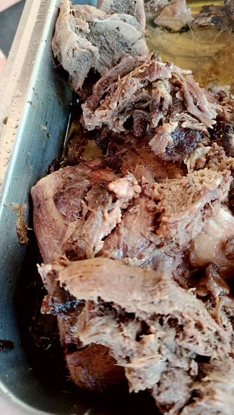 Charolas de barbacoa montadas para un evento